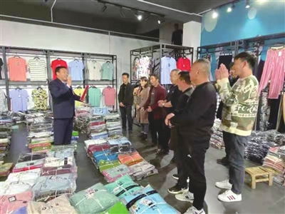 勞模引領(lǐng)助力河南平頂山鄉(xiāng)村振興 母嬰用品銷售加速度發(fā)展