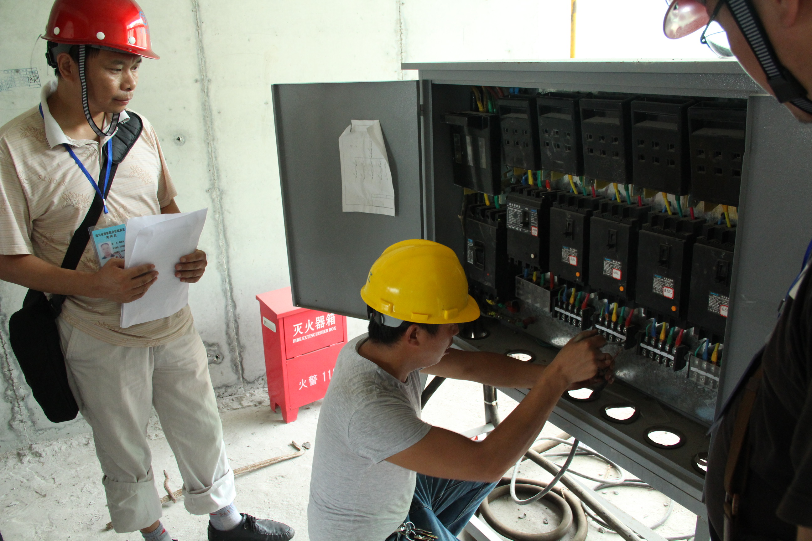 電工職業資格證取消 做電工真的不用考證了嗎？